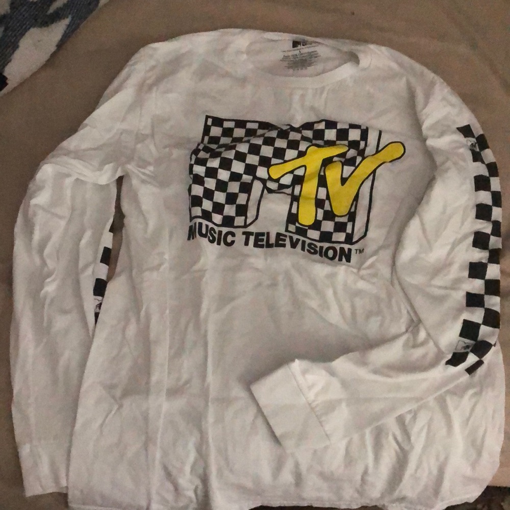 MTV long sleeve shirt